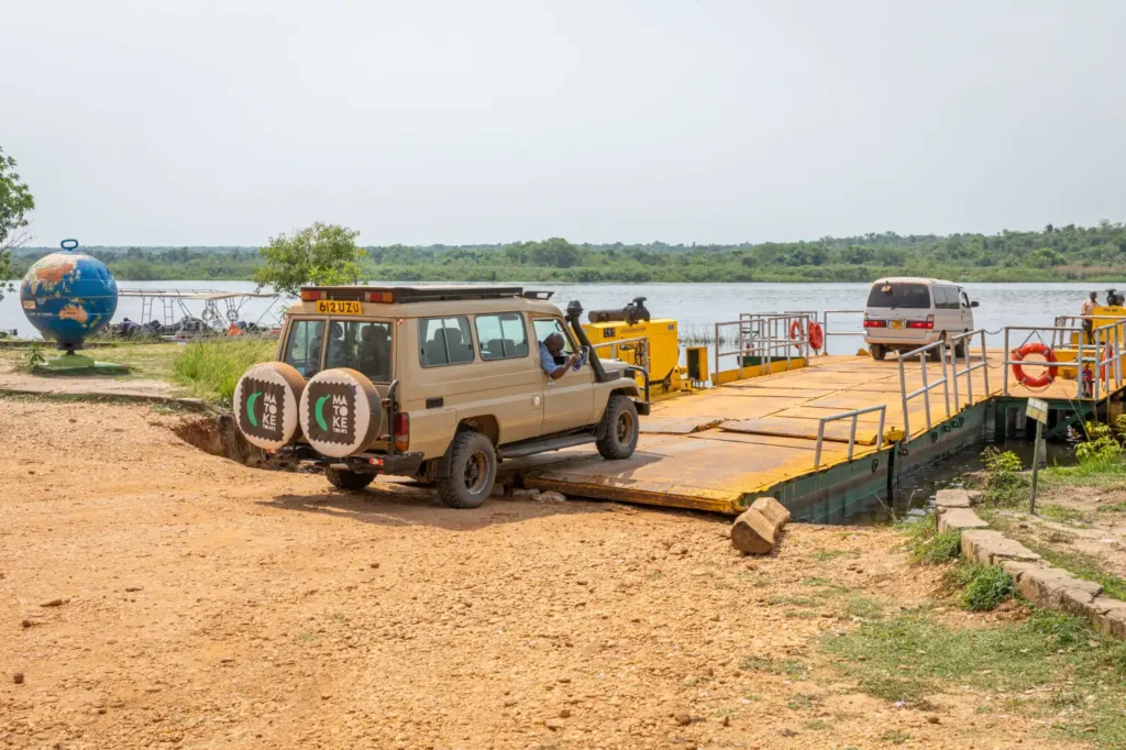 how-to-get-your-first-tourism-job-in-uganda-with-no-experience